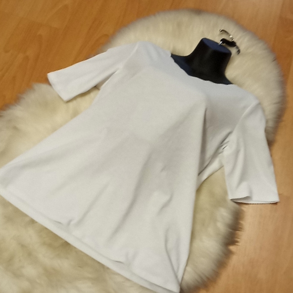 Lemon Way White Scalloped Neck Knit Top - Picture 11 of 13